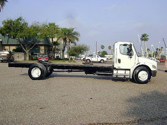 2005 FREIGHTLINER BUSINESS CLASS M2 100 McAllen Texas Photo #0090958A