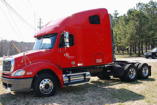 2006 FREIGHTLINER CL12042ST-COLUMBIA 120 Wake Forest North Carolina Photo #0091222A