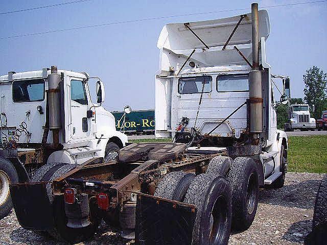 1998 FREIGHTLINER FL112 Caledonia New York Photo #0091303A