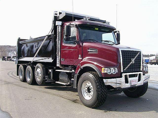 2010 VOLVO VHD84F200 Portland Augusta Maine Photo #0091406A