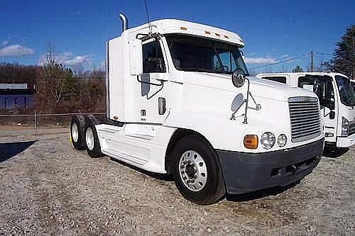 2000 FREIGHTLINER C12064ST-CENTURY 120 Greenville South Carolina Photo #0091417A