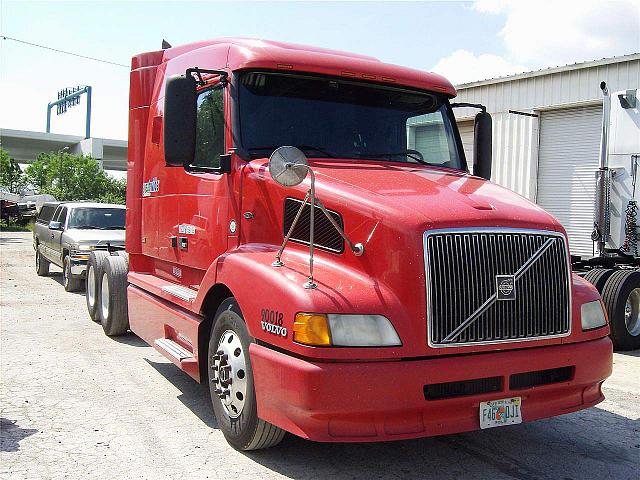 1998 VOLVO VNL42T610 Tampa Florida Photo #0091430A