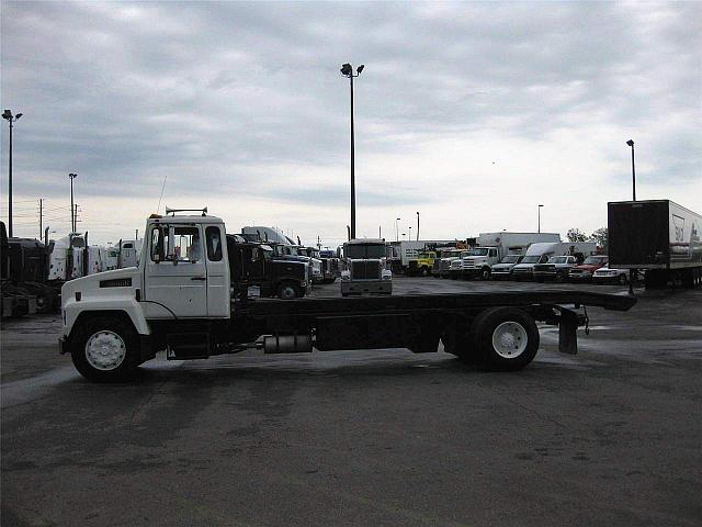 1988 MACK MIDLINER MS300P Chatham Photo #0091543E