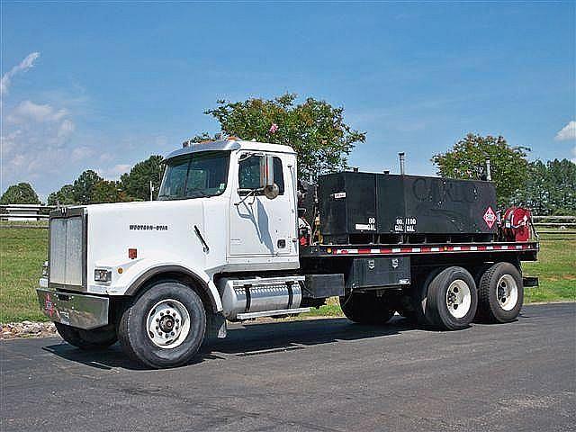 1998 WESTERN STAR 4964FX Chatham Virginia Photo #0091671A