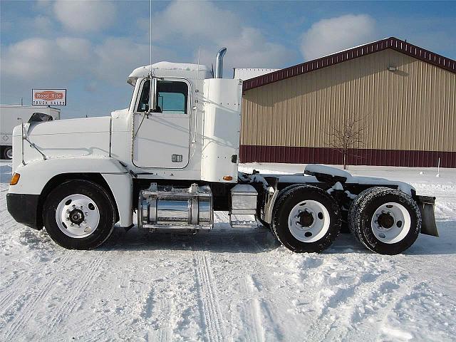 1994 FREIGHTLINER FLD12064ST St Cloud Minnesota Photo #0091753A