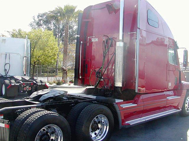 2005 FREIGHTLINER FLC12064ST Fontana California Photo #0091861A