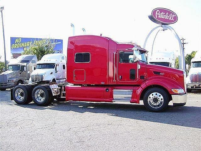 2011 PETERBILT 386 Charlotte North Carolina Photo #0091876A