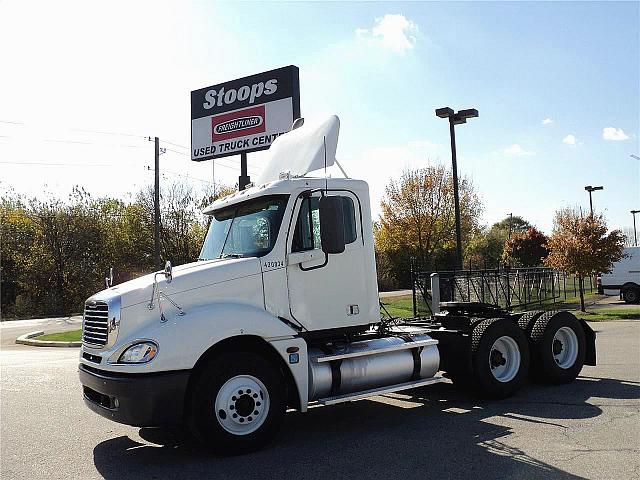 2005 FREIGHTLINER CL11264ST-COLUMBIA 112 Anderson Indiana Photo #0091881F