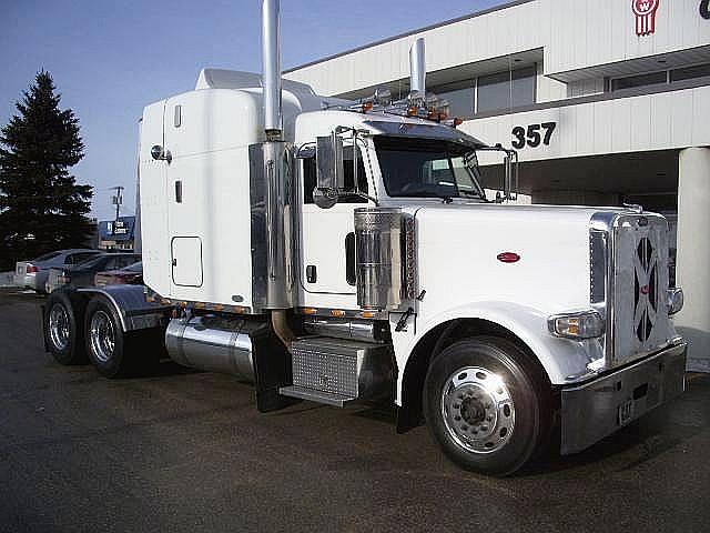 2008 PETERBILT 388 Winnipeg Photo #0091903A