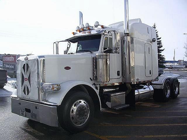 2008 PETERBILT 388 Winnipeg Photo #0091903A