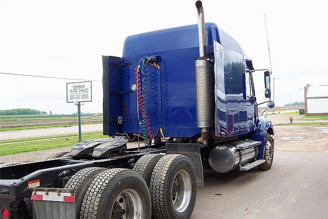 2006 FREIGHTLINER CL12064ST-COLUMBIA 120 Gibbon Minnesota Photo #0092027A