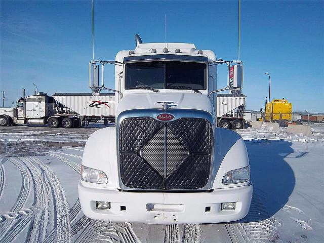 2009 PETERBILT 386 Winnipeg Photo #0092131A