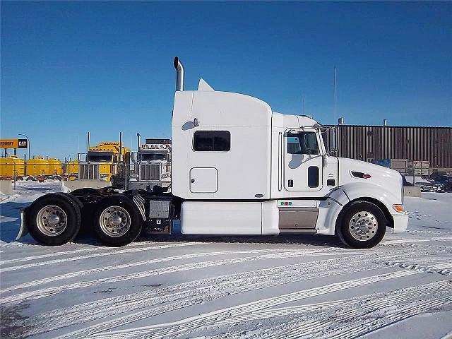 2009 PETERBILT 386 Winnipeg Photo #0092131A