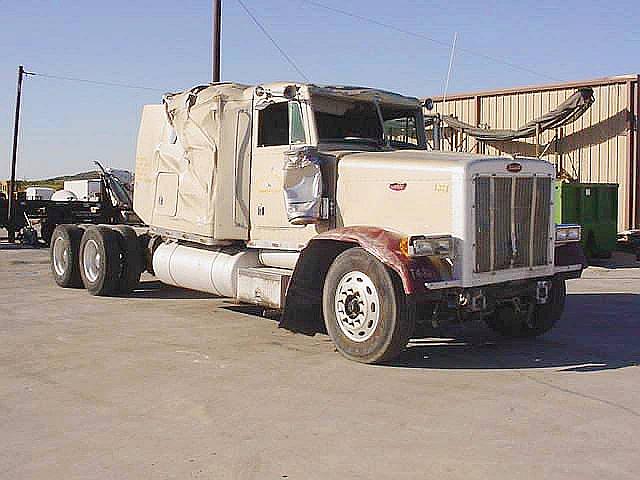 2001 PETERBILT 379 Bowie Texas Photo #0092214A