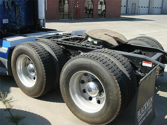 2000 FREIGHTLINER FLD12064ST Stockton California Photo #0092253A