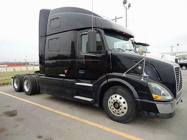 2008 VOLVO VNL64T780 Oklahoma City Oklahoma Photo #0092435A