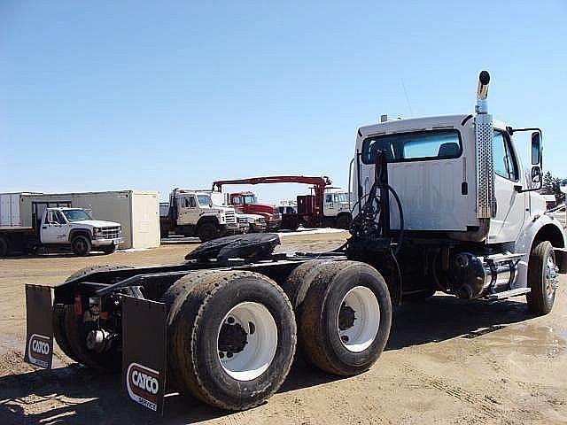 2004 FREIGHTLINER BUSINESS CLASS M2 112 Bonduel Wisconsin Photo #0092469A