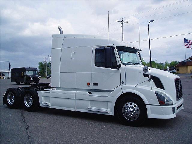 2007 VOLVO VNL64T630 Sauk Rapids Minnesota Photo #0092602A