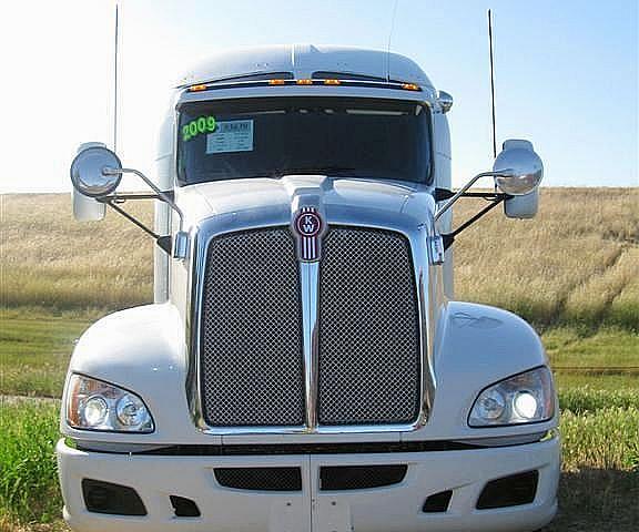 2009 KENWORTH T660 West Sacramento California Photo #0092714A