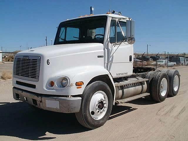 1997 FREIGHTLINER FL112 Albuquerque New Mexico Photo #0092892A