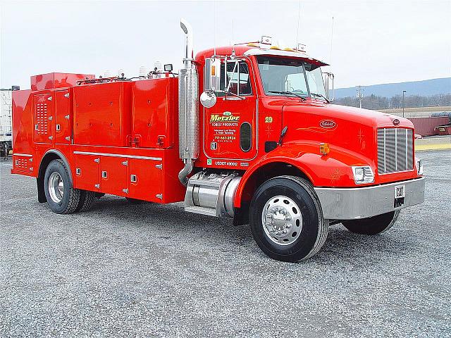 2004 PETERBILT 330 Reedsville Pennsylvania Photo #0093009A