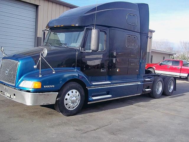 2000 VOLVO VNL64T770 Greeley Colorado Photo #0093446A