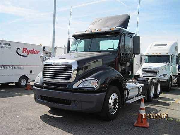 2007 FREIGHTLINER CL12064ST-COLUMBIA 120 Knoxville Tennessee Photo #0093690A