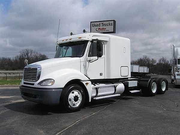 2006 FREIGHTLINER CL12064ST-COLUMBIA 120 Altoona Iowa Photo #0093699A