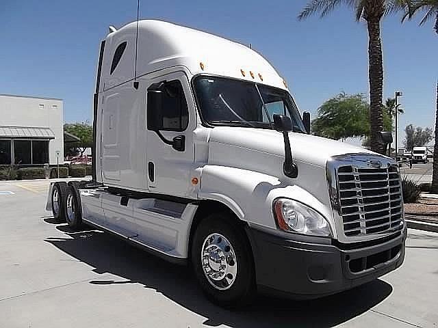 2010 FREIGHTLINER CA12564SLP - CASCADIA Tolleson Arizona Photo #0093816A