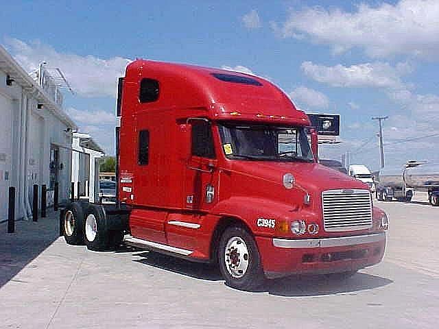 2004 FREIGHTLINER CL12064ST-COLUMBIA 120 Fremont Indiana Photo #0093924A