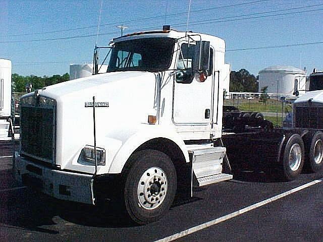 2005 KENWORTH T800 Monroeville Indiana Photo #0093993A