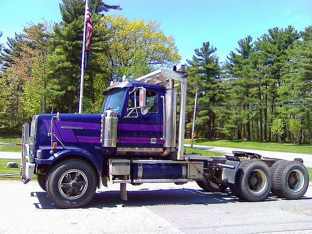 2005 WESTERN STAR 4900FA Bangor Maine Photo #0094008A