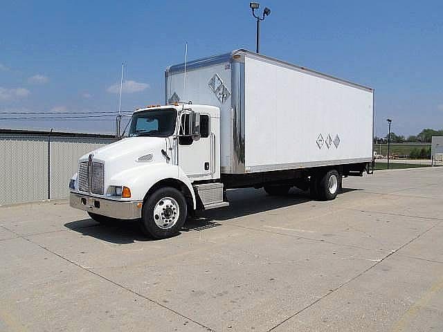 2006 KENWORTH T300 Des Moines Iowa Photo #0094017A