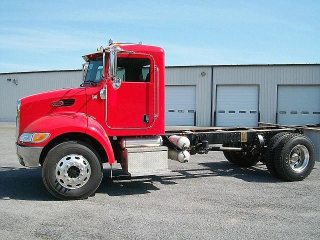 2008 PETERBILT 335 Utica New York Photo #0094050A