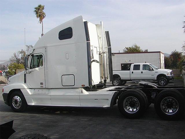 2006 FREIGHTLINER FLC12064ST Fontana California Photo #0094080A