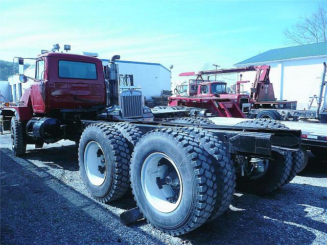 1997 MACK RD888SX Nitro West Virginia Photo #0094082A