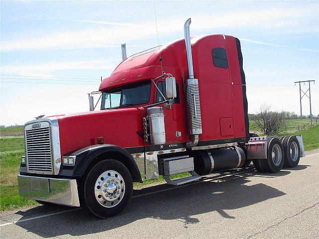 1999 FREIGHTLINER FLD13264T-CLASSIC XL Oakes North Dakota Photo #0094488A