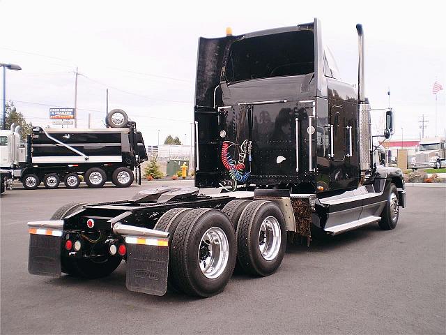 2001 FREIGHTLINER FLD12064ST Spokane Washington Photo #0094529A