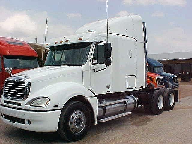 2006 FREIGHTLINER CL12064ST-COLUMBIA 120 Covington Tennessee Photo #0094795A