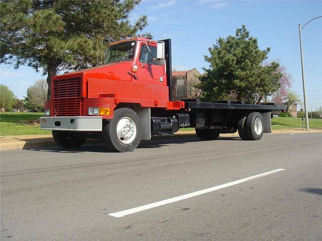 2001 INTERNATIONAL 8100 Saint Louis Missouri Photo #0095128A