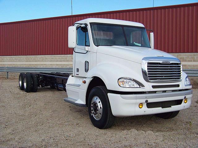 2009 FREIGHTLINER CL12064ST-COLUMBIA 120 Elkhart Indiana Photo #0095141A