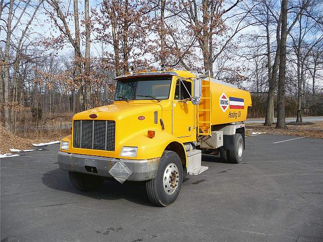 1999 PETERBILT 330 Hatfield Pennsylvania Photo #0095156A