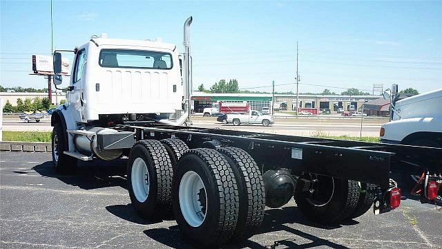 2011 FREIGHTLINER BUSINESS CLASS M2 112 St Louis Missouri Photo #0095247A