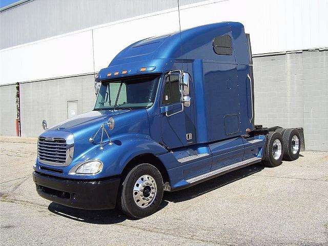 2007 FREIGHTLINER CL12064ST-COLUMBIA 120 Grand Rapids Michigan Photo #0095392A