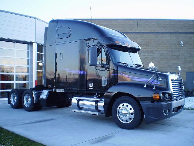 2007 FREIGHTLINER FLC12064ST Spokane Washington Photo #0095702A