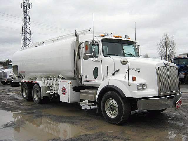 2004 WESTERN STAR 4900 Ogdensburg New York Photo #0095797A