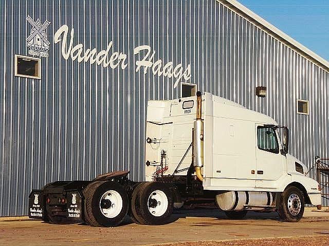 2001 VOLVO VNL64T610 Sioux Falls South Dakota Photo #0095802A