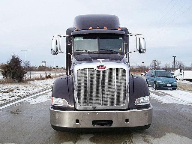 2011 PETERBILT 386 Bolingbrook Illinois Photo #0095803A