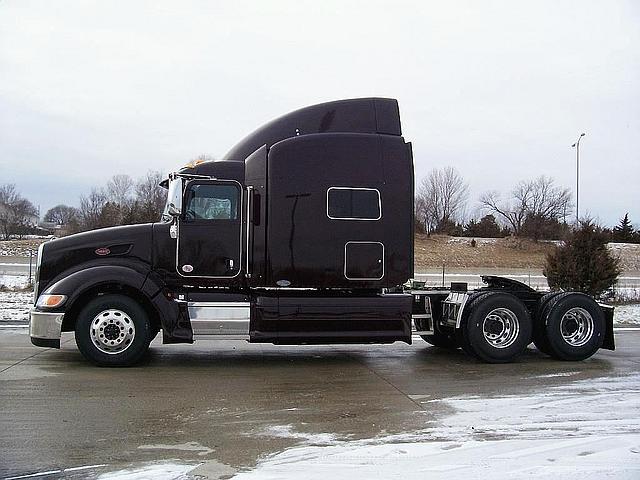 2011 PETERBILT 386 Bolingbrook Illinois Photo #0095803A