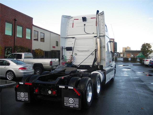 2006 VOLVO VNL64T670 Portland Oregon Photo #0095821A